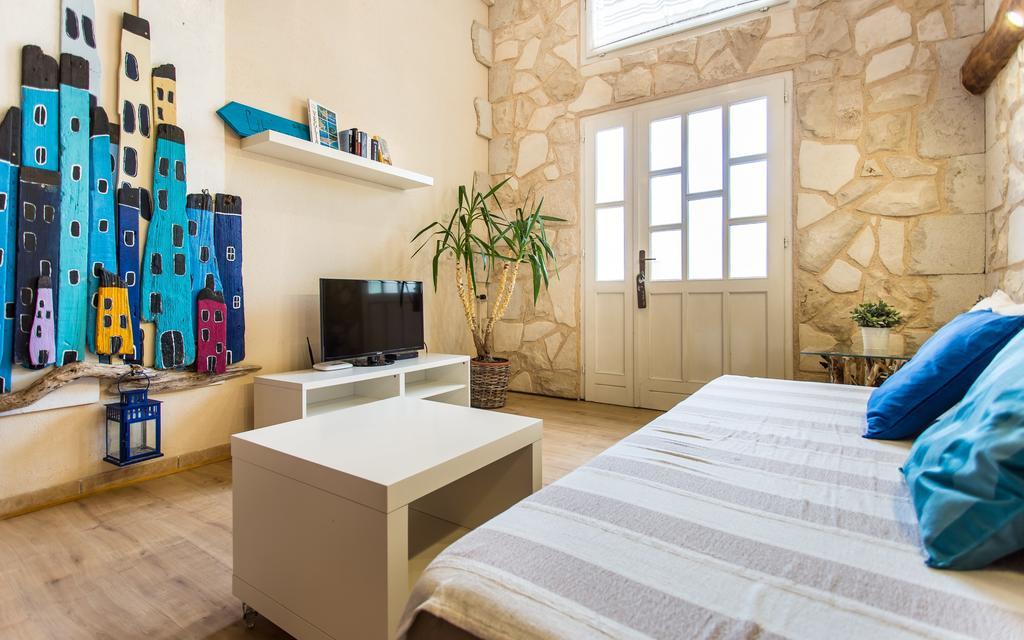 Apartments Frgacic Baška Exteriör bild