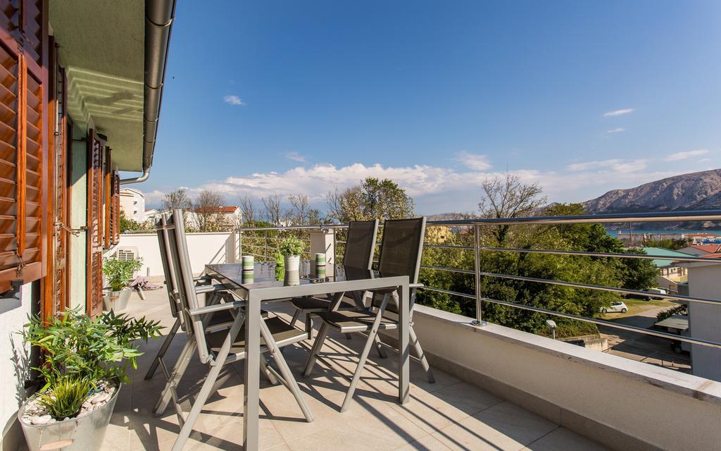 Apartments Frgacic Baška Exteriör bild